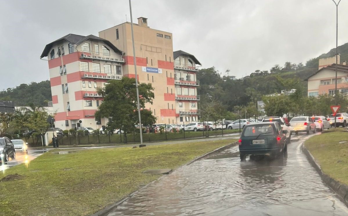 Defesa Civil registra 19 ocorrências por chuvas em Blumenau Farol