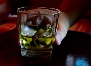 Consumo de bebida alcoólica em excesso é uma doença - foto de USP Imagens