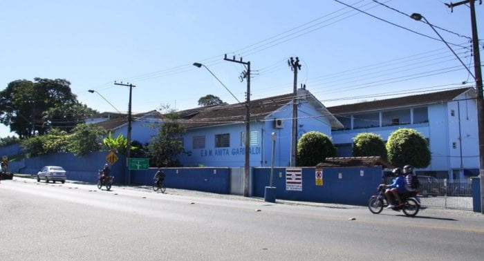 Escola Anita Garibaldi - foto de Marcelo Martins