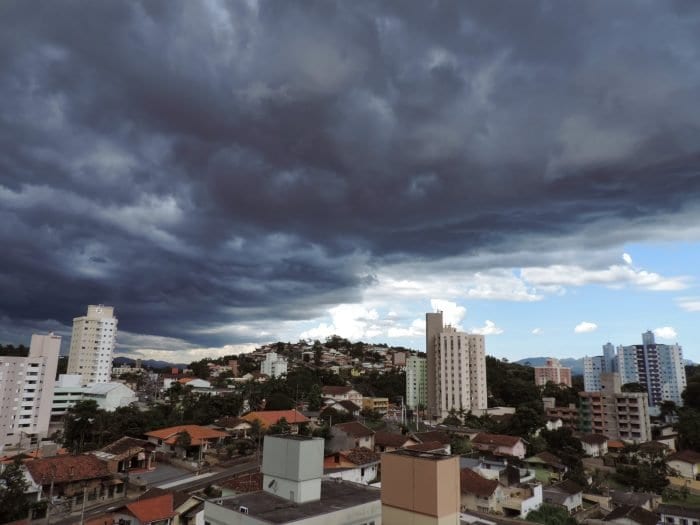 Previsão de chuva em Blumenau - foto de Jaime Batista