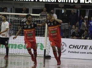 Blumenau Futsal em jogo contra o Corinthians