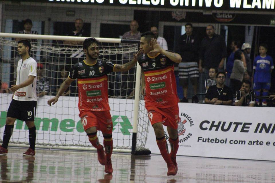Blumenau Futsal em jogo contra o Corinthians 