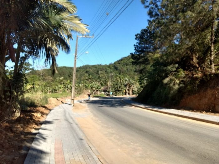 Investimento da Prefeitura na pavimentação de 700 metros da via é de cerca de R$ 850 mil