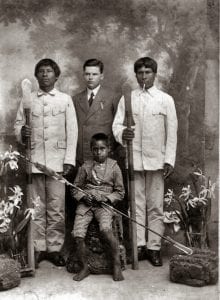 Eduardo de Lima e Silva Hoerhann e índios Xokleng