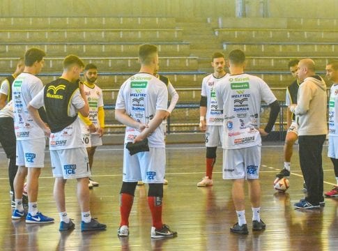 Blumenau Futsal foca suas atenções no jogo contra Joaçaba na Liga Nacional - foto de Sidnei Batista