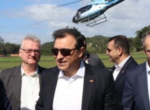 Governador Carlos Moisés em visita a Blumenau em setembro - foto de Marcelo Martins