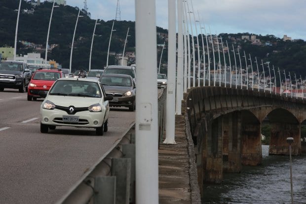 Ponte Colombo Salles, em Florianópolis - foto de Julio Cavalheiro