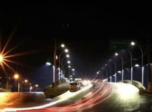 Prefeitura conclui recuperação da iluminação pública no Trevo da Mafisa - foto de Marcelo Martins