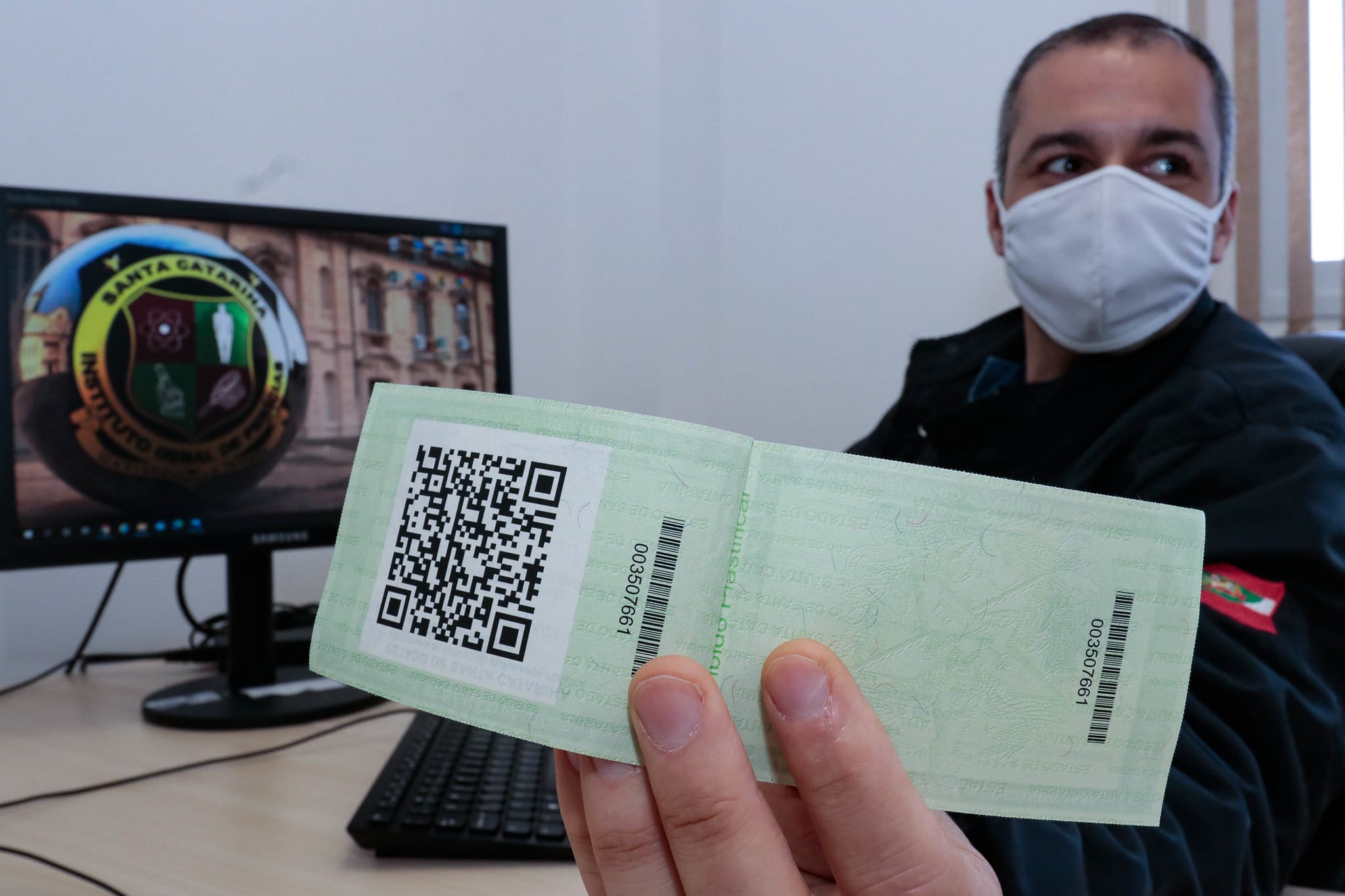 Lançamento QR code nas novas carteiras de identidade - foto de Mauricio Vieira/Secom