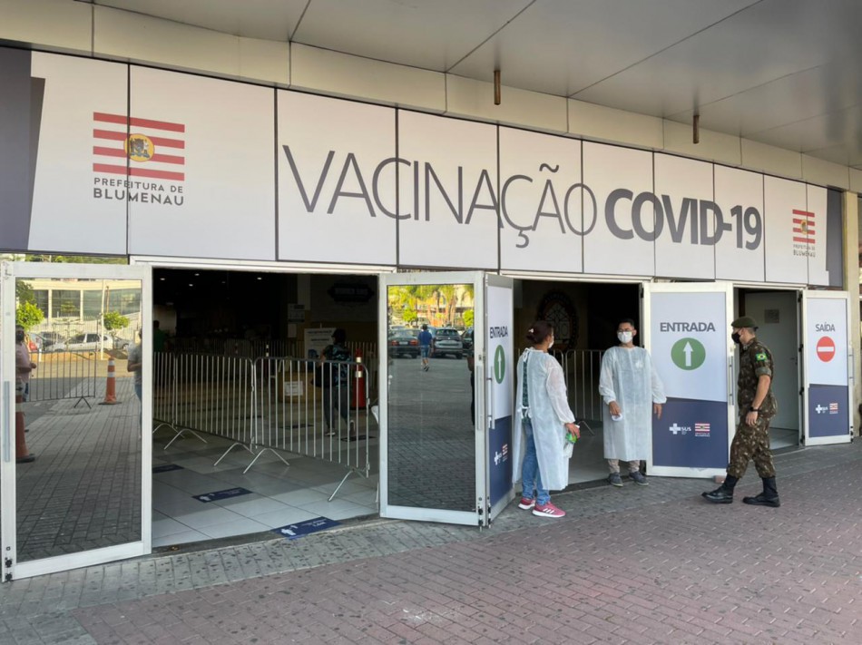 Central da Vacinação contra a Covid-19 em Blumenau - foto da PMB