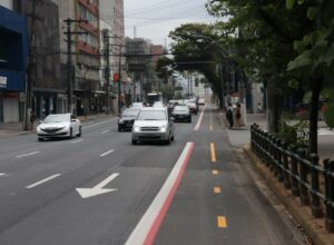 Rua Sete de Setembro ganha 1,8 km de ciclofaixa - foto de Marcelo Martins