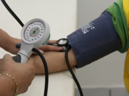 Medição de pressão arterial - foto de Marcelo Martins