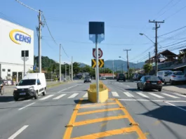Medidor de velocidade na Rua Bahia - foto de Michele Lamin