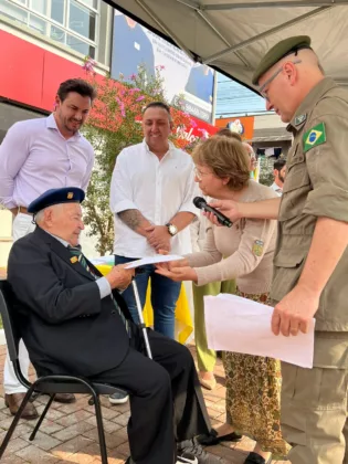 EXPEDICIONÁRIO ARNOLDO LANA: aos 102 anos recebe justa homenagem.