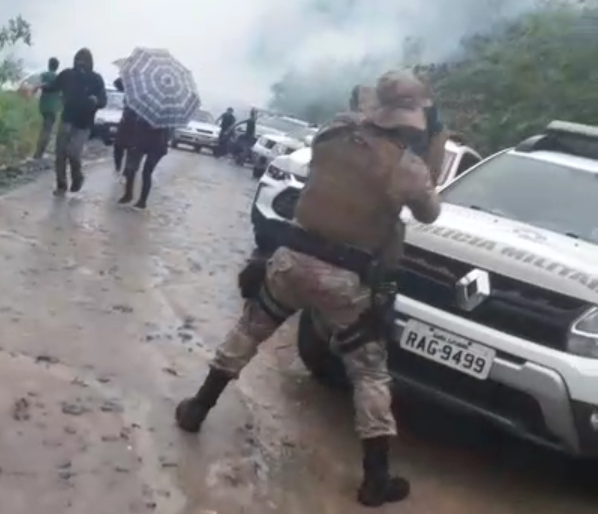 Policial usa munição não letal contra indígenas em Jose Boiteux